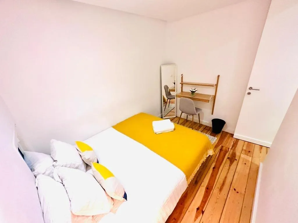 The Saraiva House - No 1E - Beautiful Two-Bedroom Apartment Lisbon