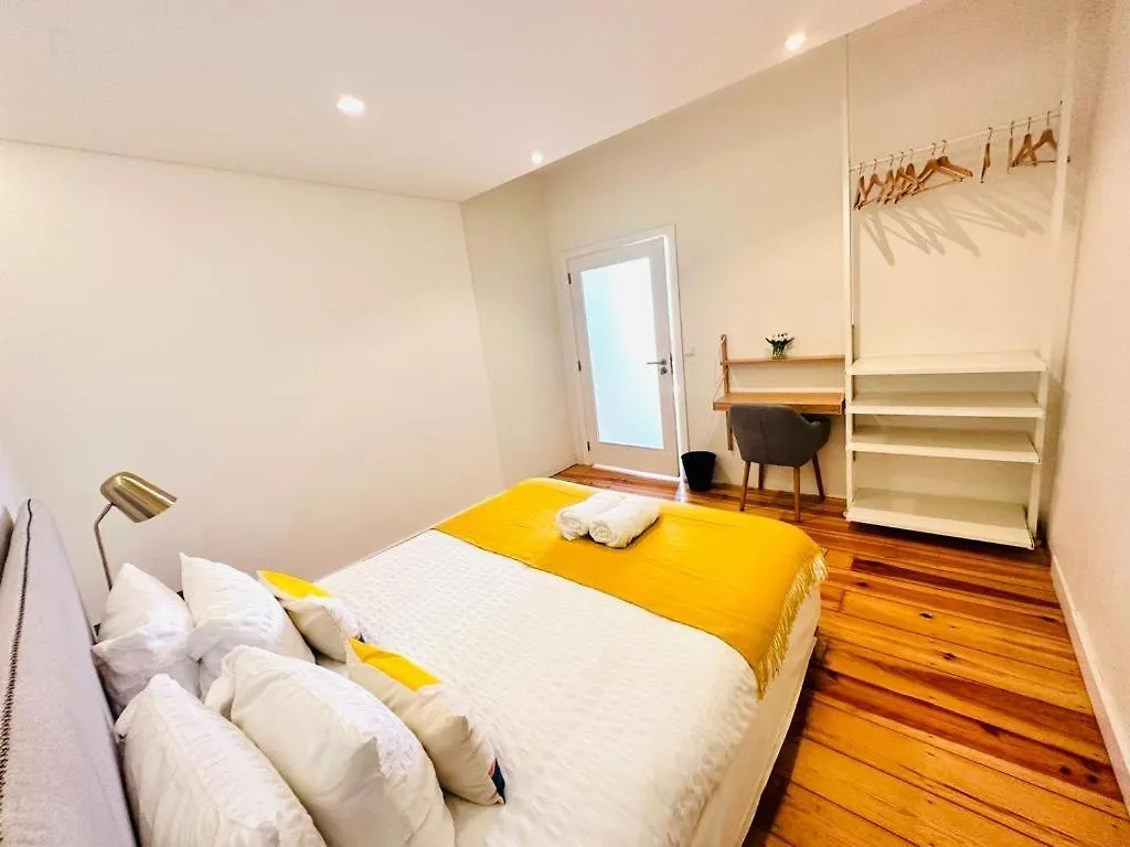 The Saraiva House - No 1E - Beautiful Two-Bedroom Apartment Lisbon